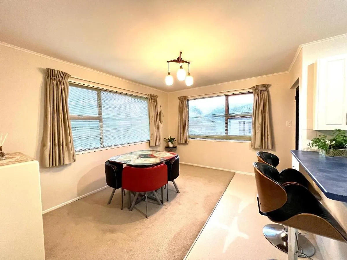 Central Property Rotorua Semesterbostad